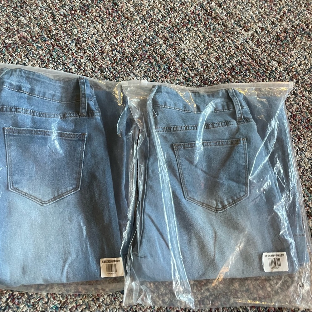 High Rise, wide-leg Blue Jeans. 2 pair